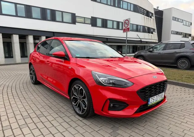 FORD Focus 1.0 EcoBoost ST-Line Red ASS