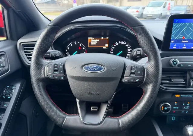 FORD Focus 1.0 EcoBoost ST-Line Red ASS