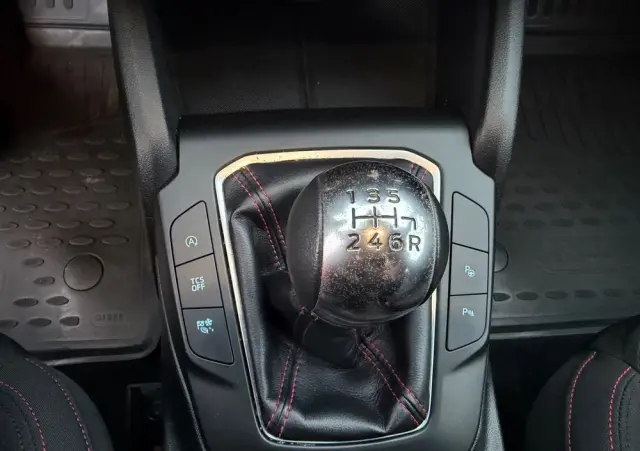 FORD Focus 1.0 EcoBoost ST-Line Red ASS