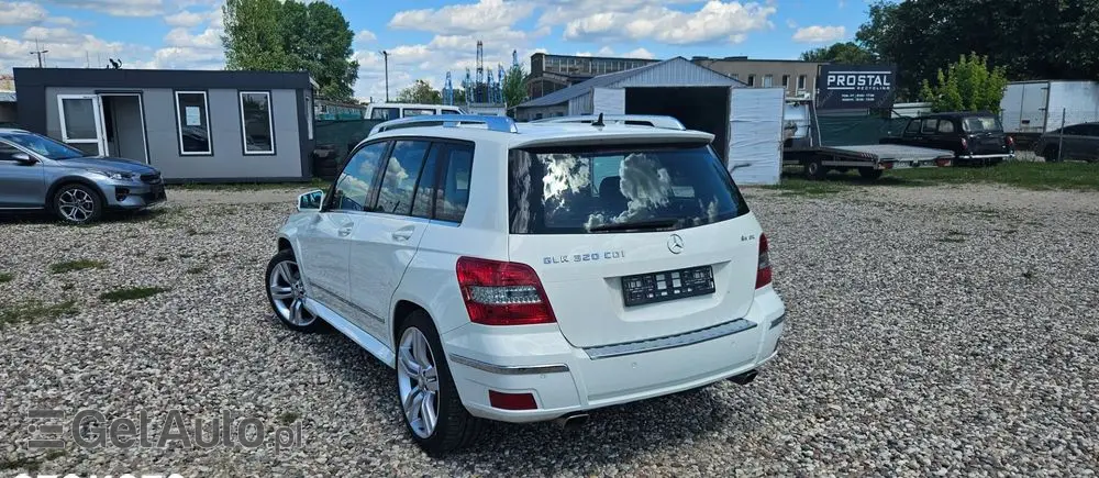 MERCEDES-BENZ GLK 320 CDI 4-Matic