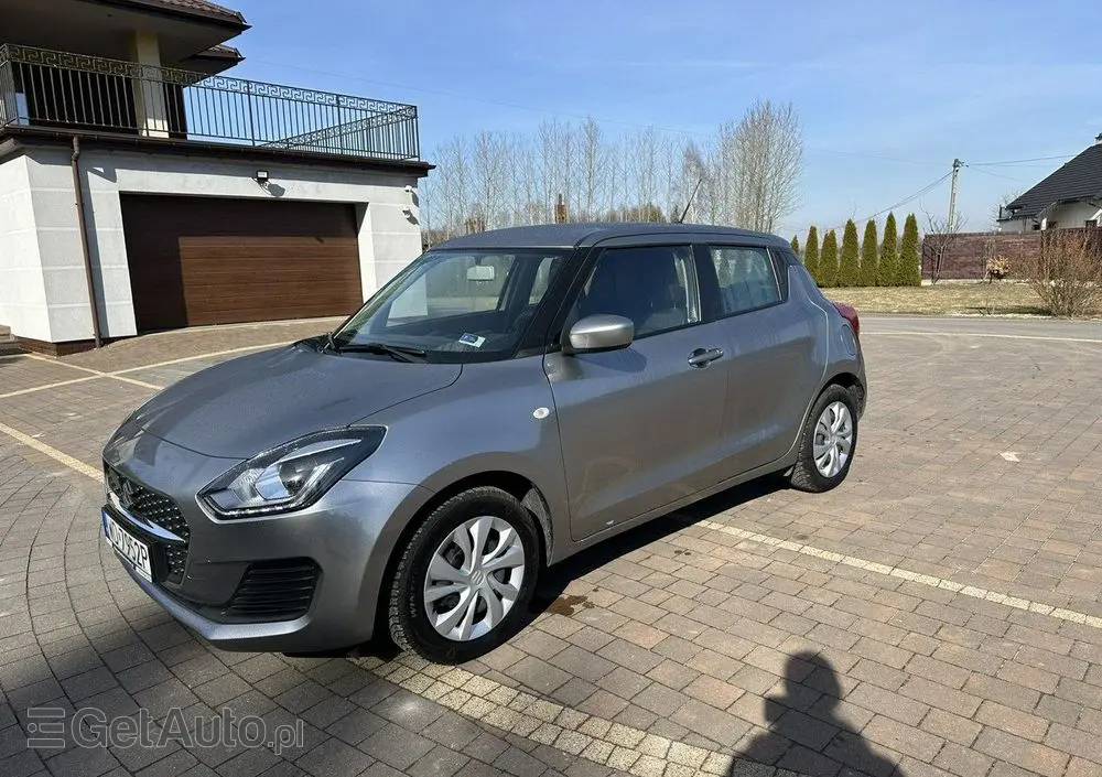 SUZUKI Swift 
