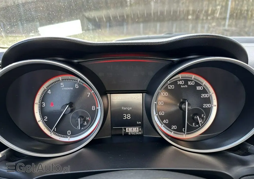 SUZUKI Swift 