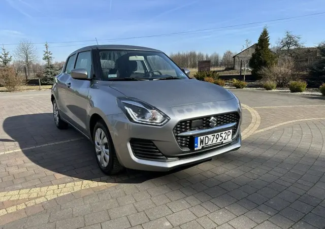 SUZUKI Swift 