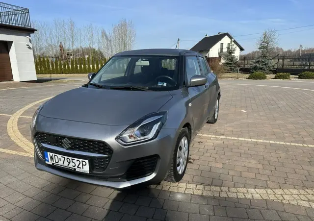 SUZUKI Swift 