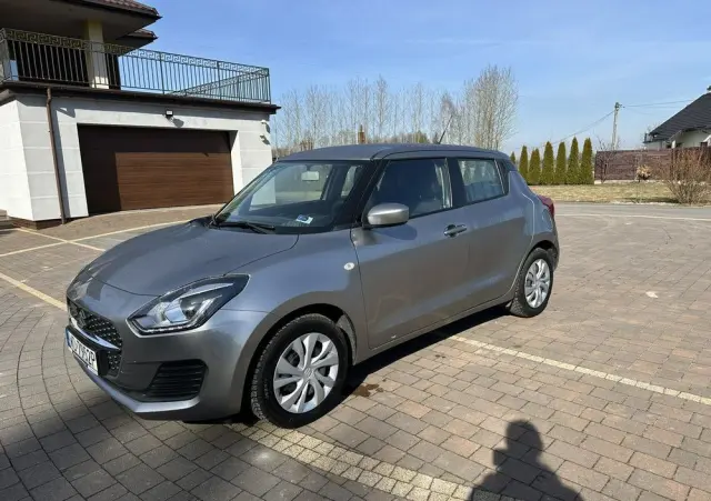 SUZUKI Swift 