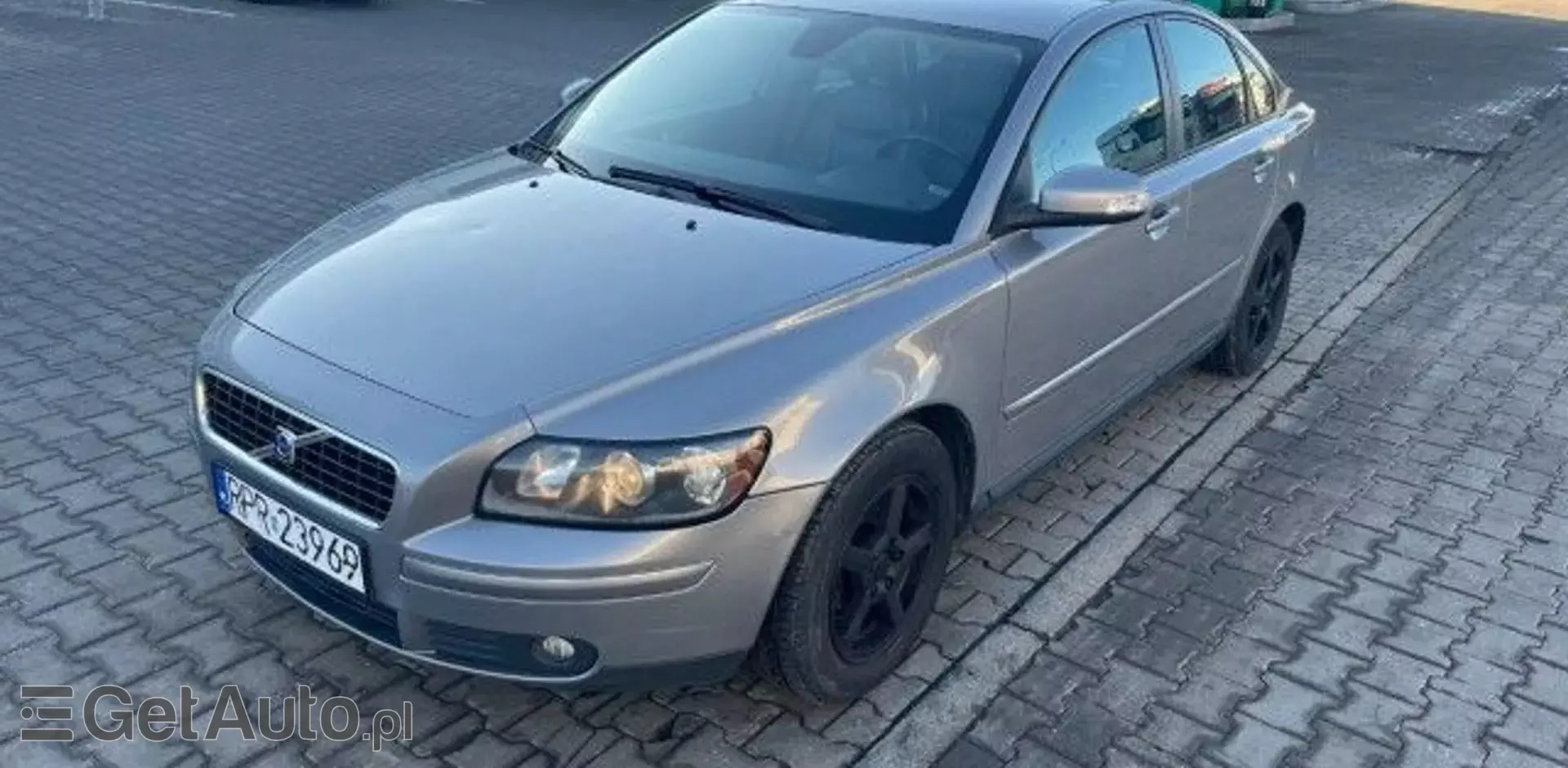 VOLVO S40 