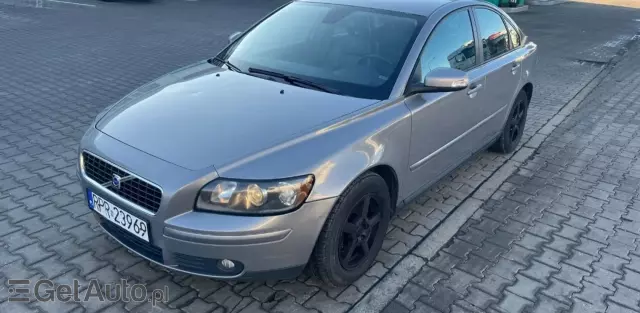 VOLVO S40 