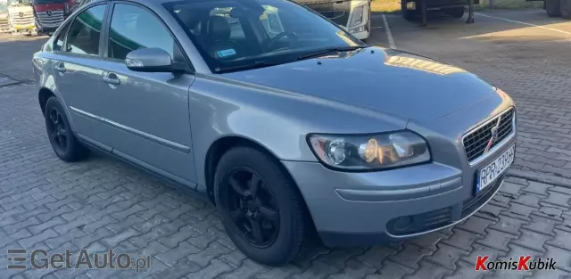 VOLVO S40 