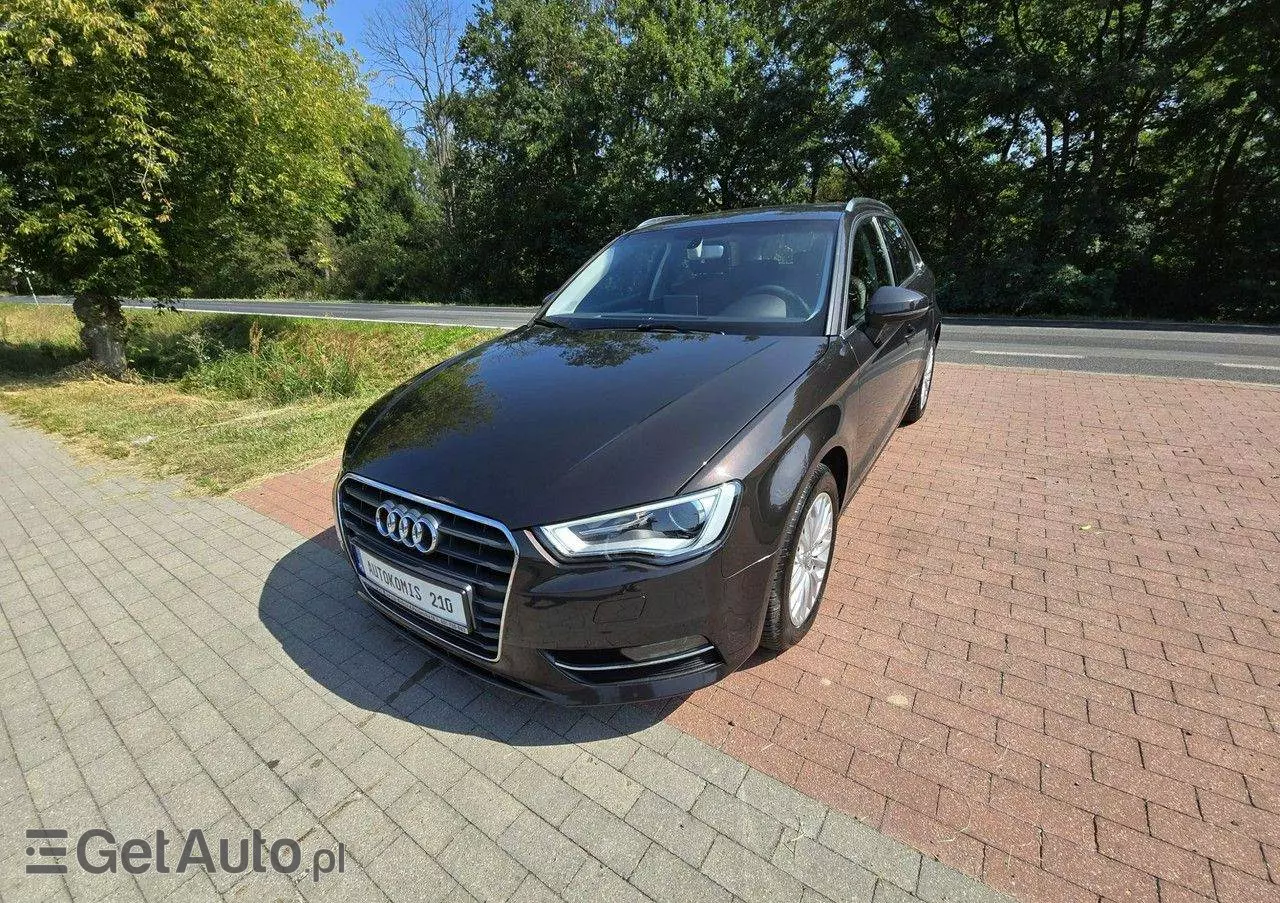 AUDI A3 1.6 TDI Sportback (clean diesel) S tronic Ambiente