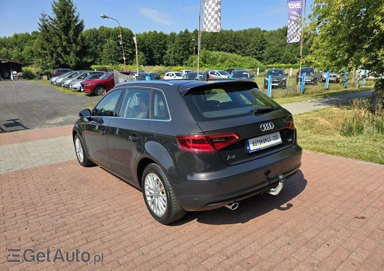 AUDI A3 1.6 TDI Sportback (clean diesel) S tronic Ambiente
