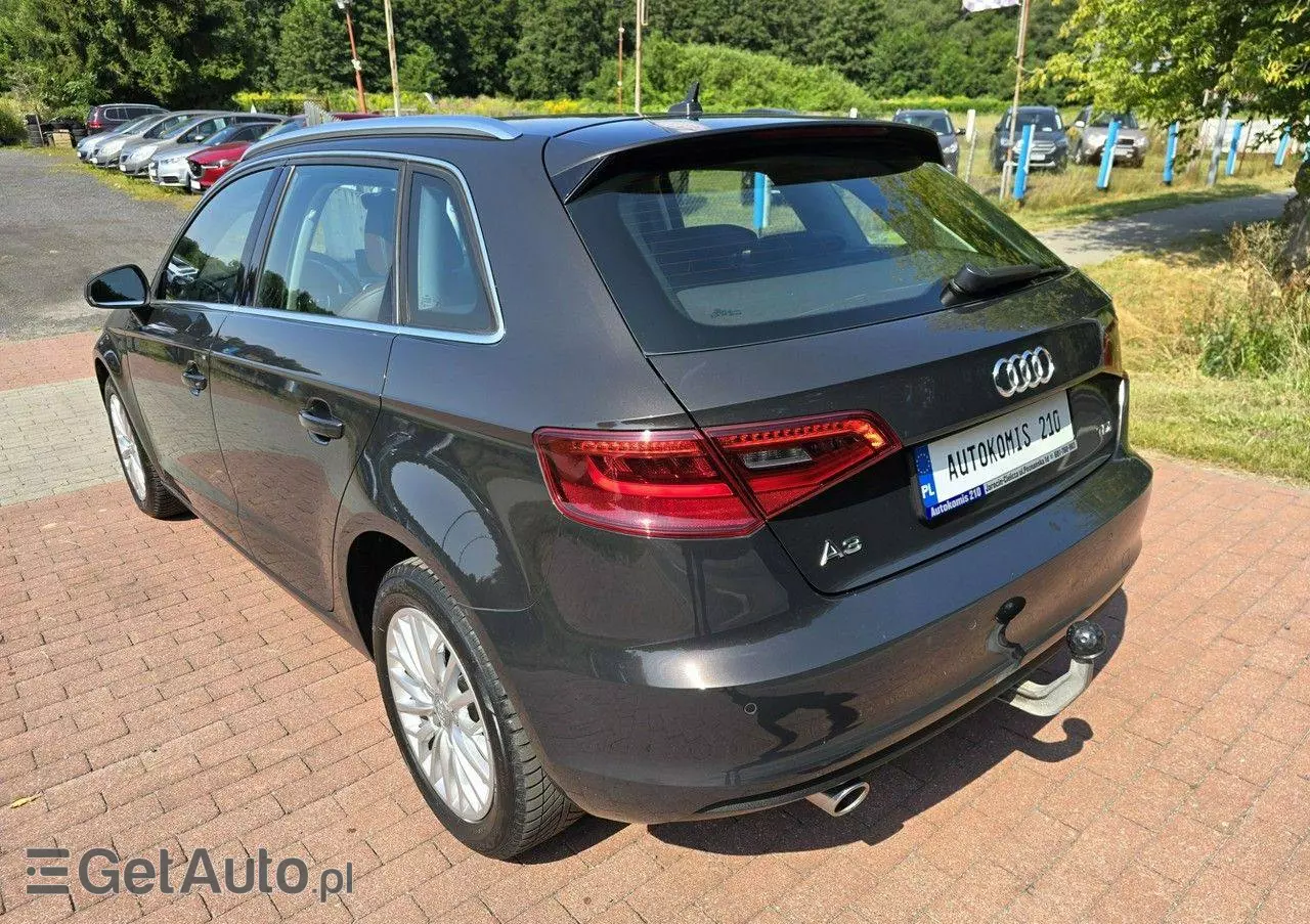 AUDI A3 1.6 TDI Sportback (clean diesel) S tronic Ambiente
