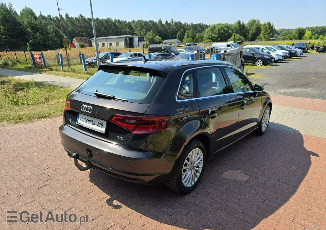 AUDI A3 1.6 TDI Sportback (clean diesel) S tronic Ambiente
