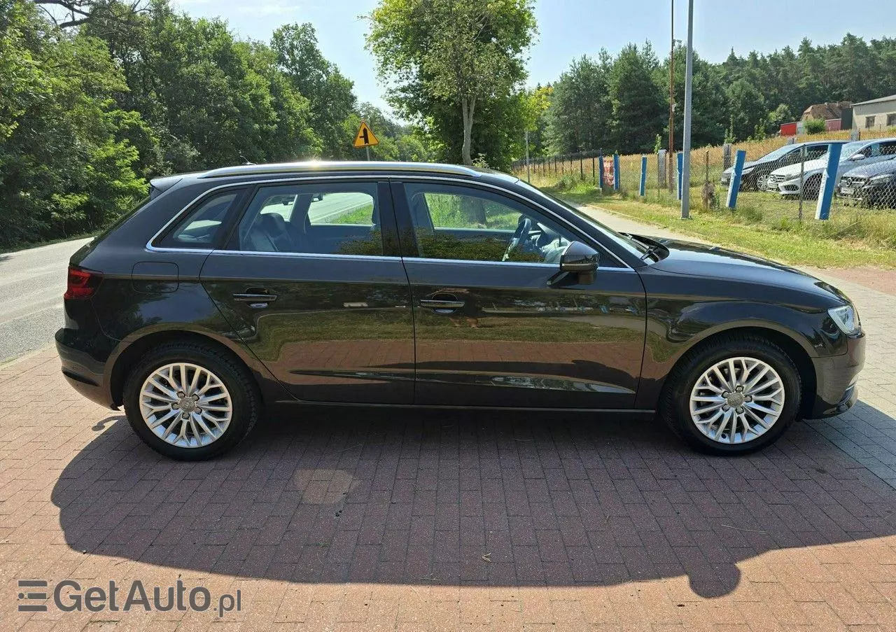 AUDI A3 1.6 TDI Sportback (clean diesel) S tronic Ambiente