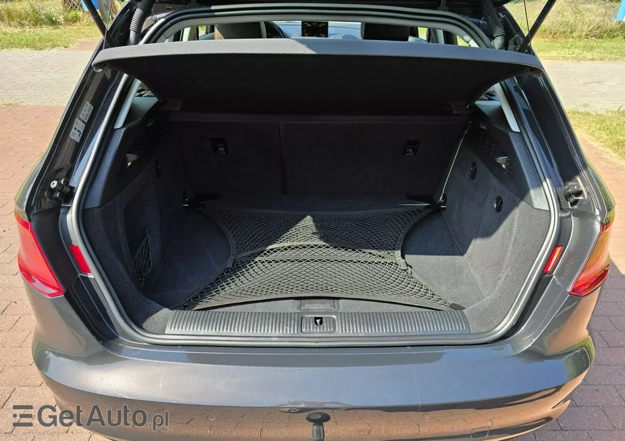 AUDI A3 1.6 TDI Sportback (clean diesel) S tronic Ambiente