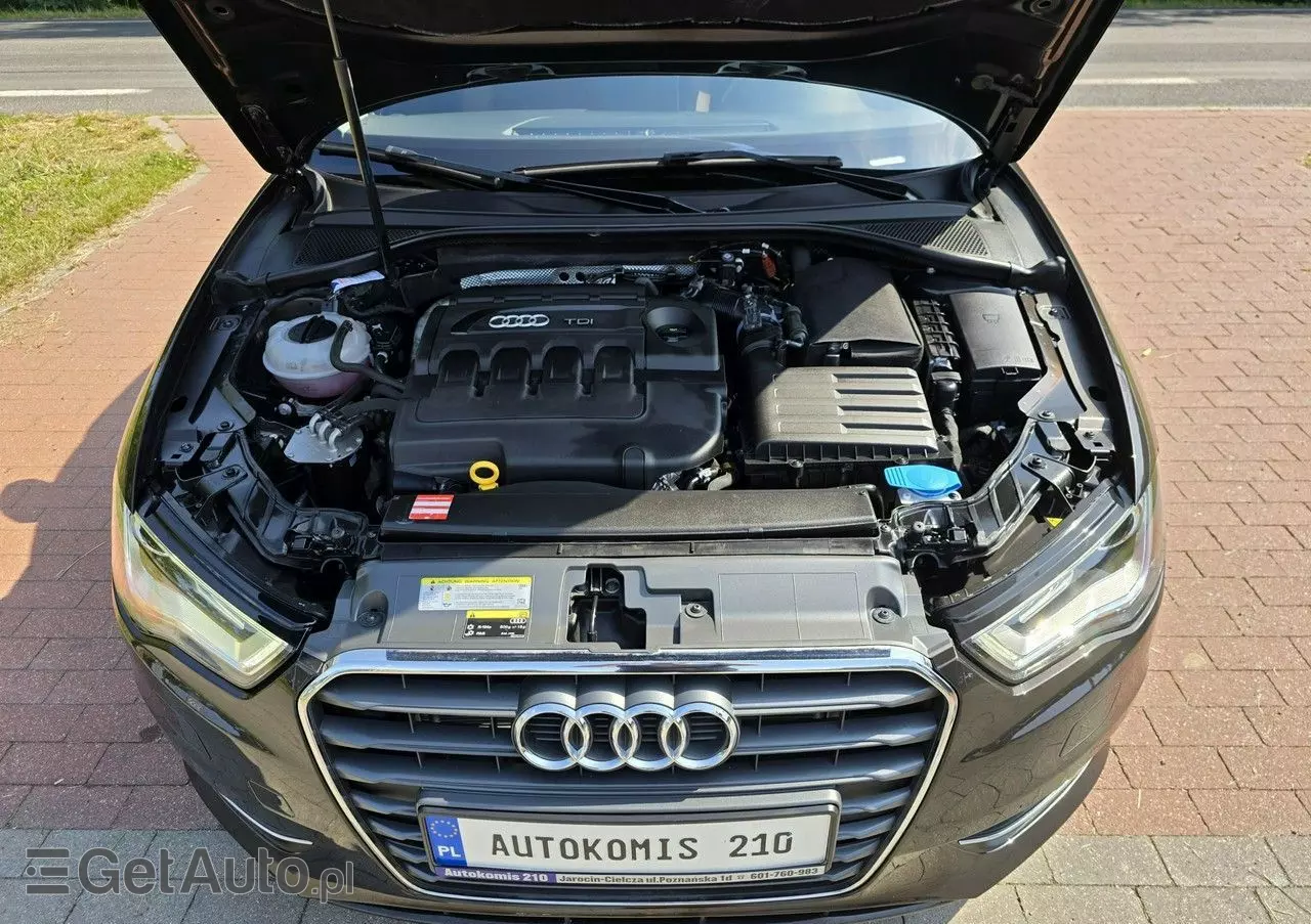 AUDI A3 1.6 TDI Sportback (clean diesel) S tronic Ambiente