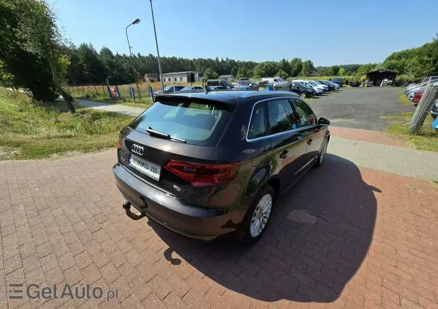 AUDI A3 1.6 TDI Sportback (clean diesel) S tronic Ambiente