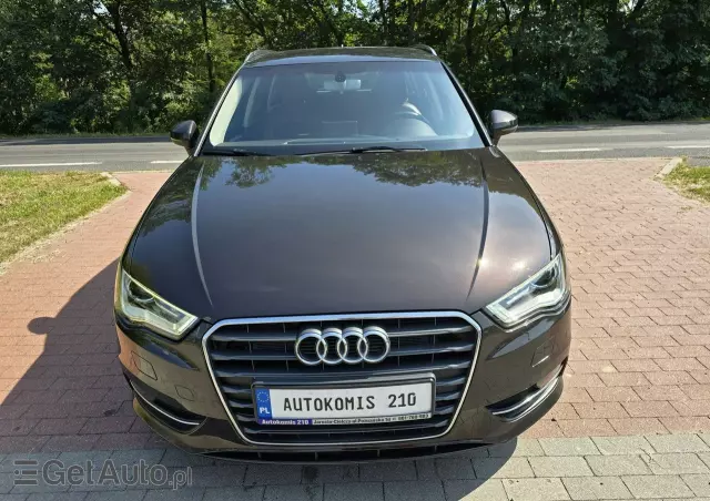 AUDI A3 1.6 TDI Sportback (clean diesel) S tronic Ambiente