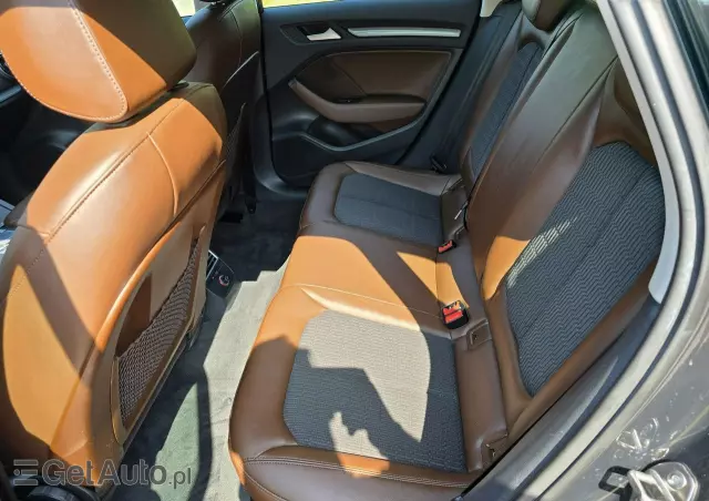 AUDI A3 1.6 TDI Sportback (clean diesel) S tronic Ambiente