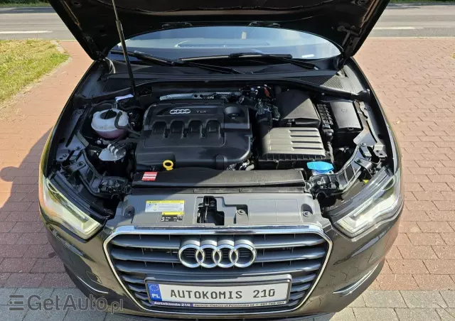 AUDI A3 1.6 TDI Sportback (clean diesel) S tronic Ambiente