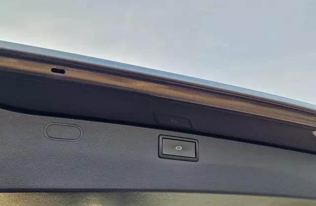 VOLKSWAGEN Multivan 2.0 TDI (204 KM) 4MOTION DSG