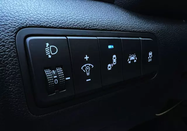 HYUNDAI Tucson Blue 1.7 CRDi 2WD Style