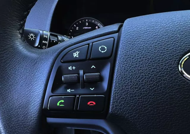 HYUNDAI Tucson Blue 1.7 CRDi 2WD Style