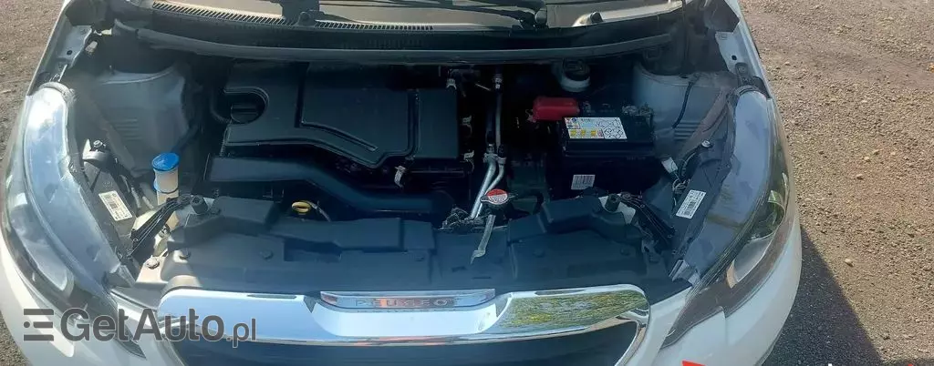 PEUGEOT 108 