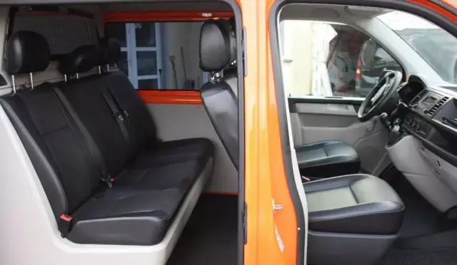 VOLKSWAGEN TRANSPORTER 