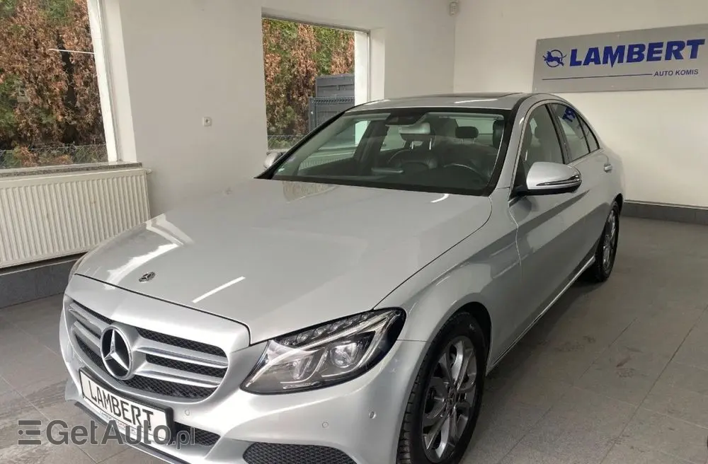 MERCEDES-BENZ Klasa C 200 9G-TRONIC Avantgarde