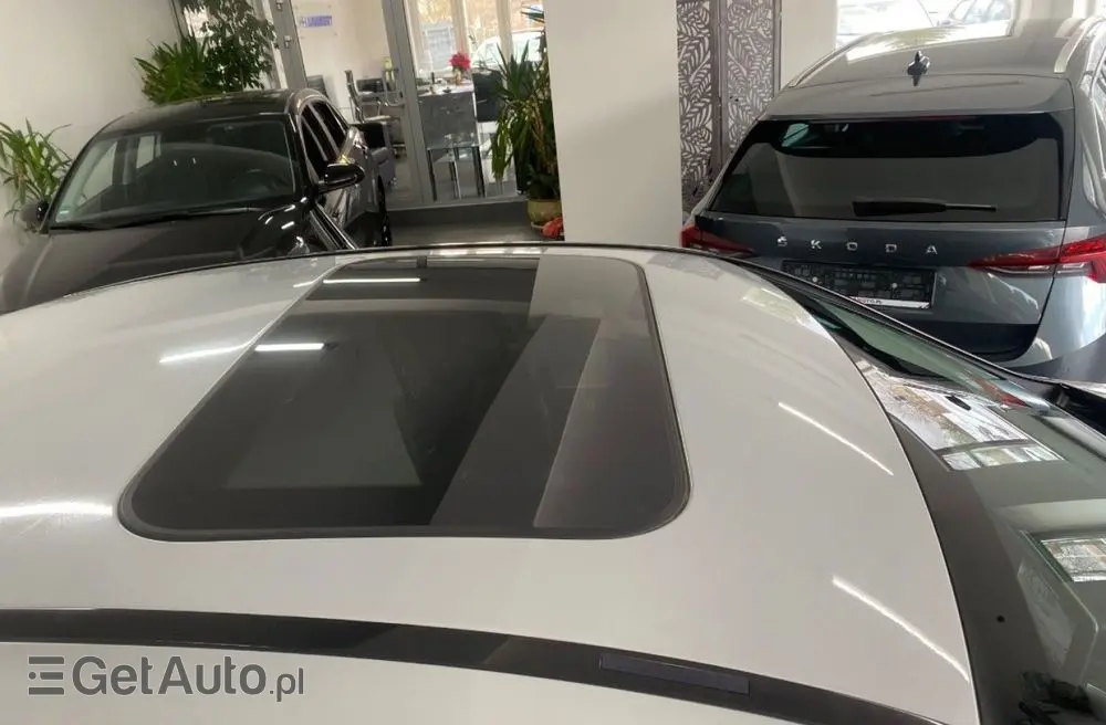 MERCEDES-BENZ Klasa C 200 9G-TRONIC Avantgarde