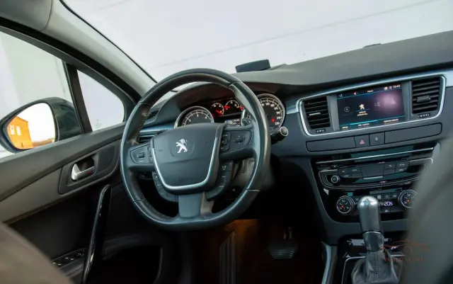 PEUGEOT 508 RXH BlueHDi 180 EAT6 Stop&Start