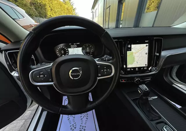 VOLVO V60 D4 Geartronic Inscription