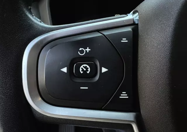 VOLVO V60 D4 Geartronic Inscription