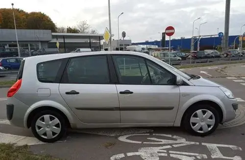 RENAULT Grand Scenic 