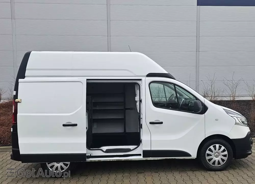 RENAULT TRAFIC 