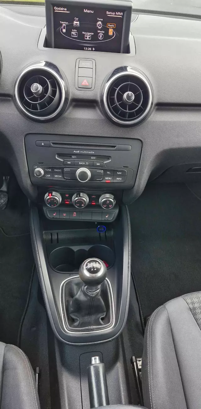 AUDI A1 1.6 TDI S line edition