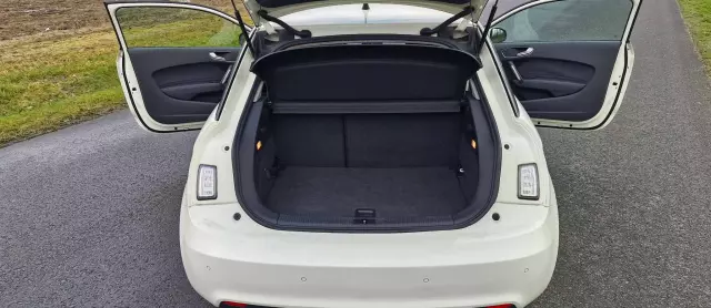 AUDI A1 1.6 TDI S line edition