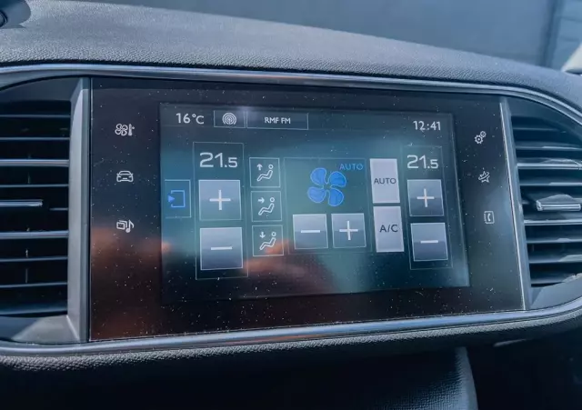 PEUGEOT 308 1.2 PureTech Active S&S