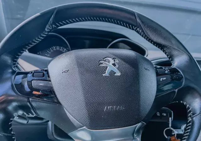 PEUGEOT 308 1.2 PureTech Active S&S