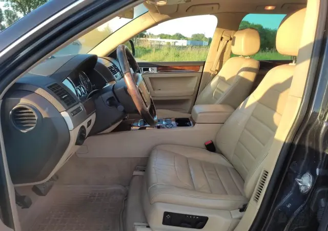 VOLKSWAGEN Touareg 3.0 V6 TDI DPF Tiptr