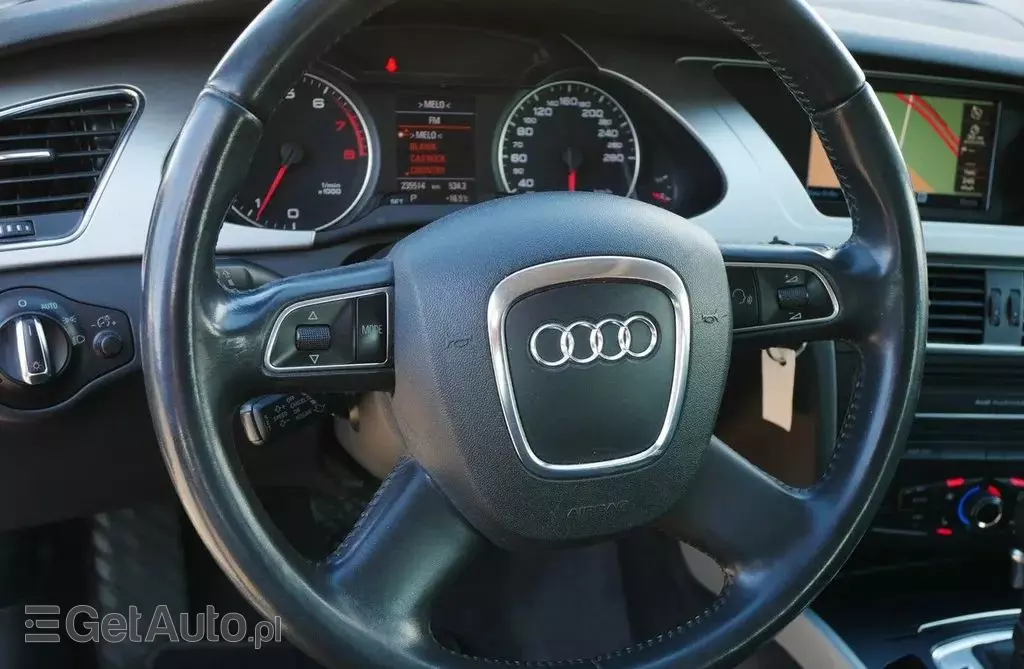 AUDI A4 