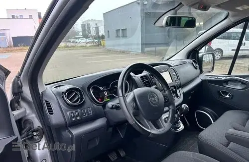 OPEL Vivaro 