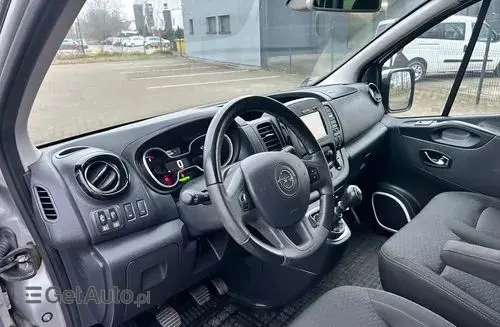 OPEL Vivaro 