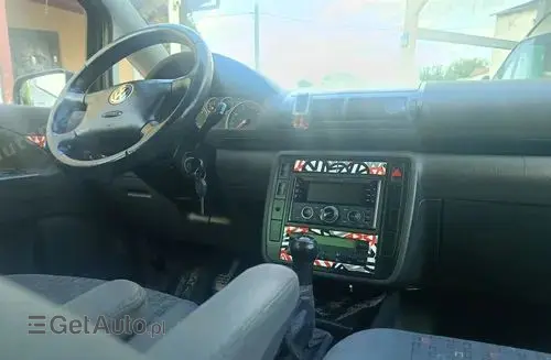 VOLKSWAGEN Sharan 