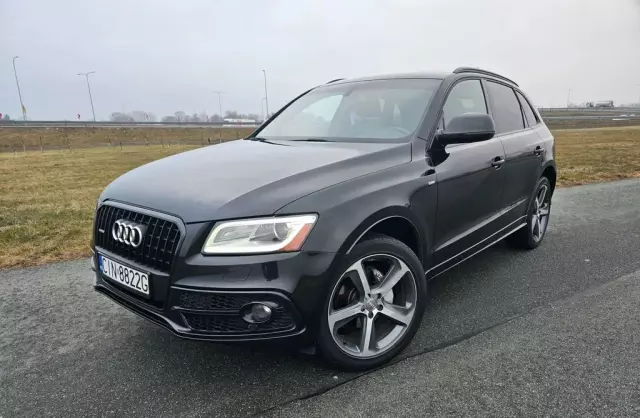 AUDI Q5 