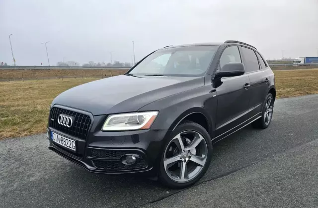 AUDI Q5 