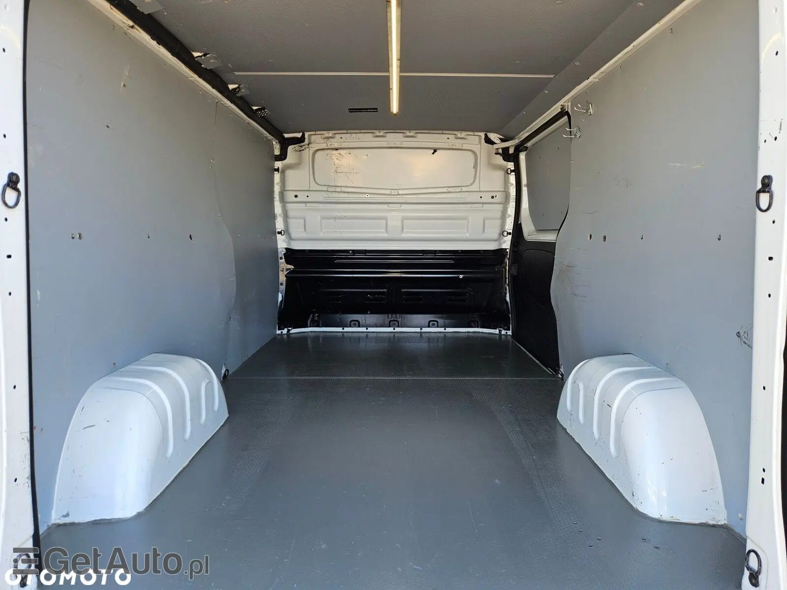 RENAULT Trafic L2H1 Pack Clim (1200)