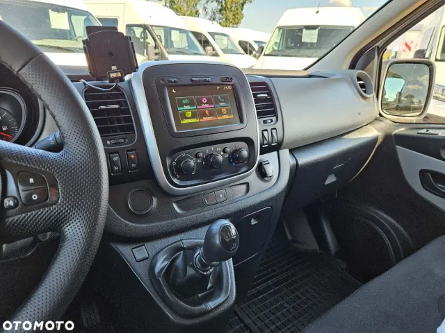 RENAULT Trafic L2H1 Pack Clim (1200)