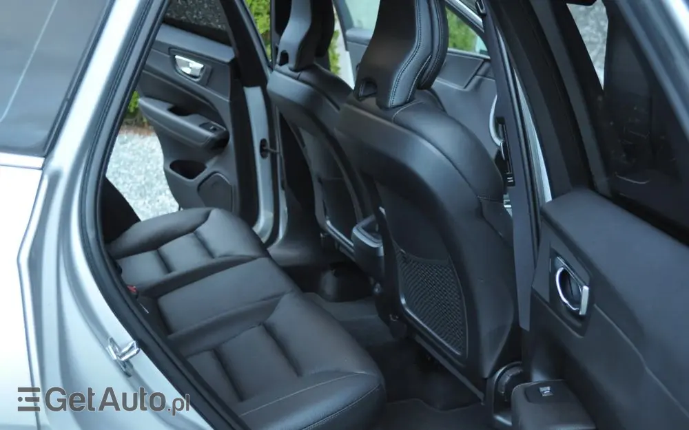 VOLVO XC 60 B4 D AWD Geartronic Inscription