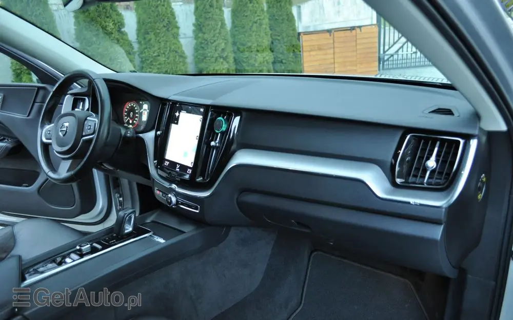 VOLVO XC 60 B4 D AWD Geartronic Inscription
